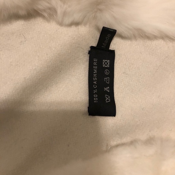 Meredith Marks Fur Wrap - Picture 4 of 4